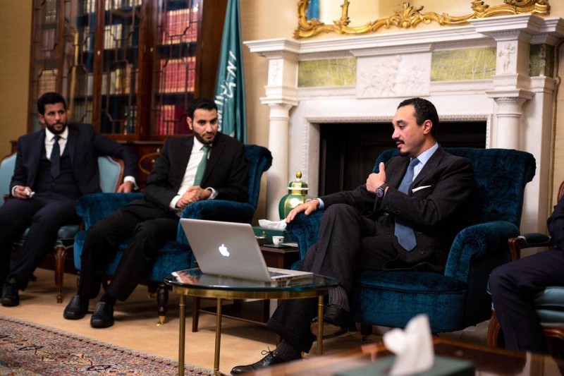 KSA Ambassador to UK Receives Members of the Saudi Media Club- Arabisk London Magazine