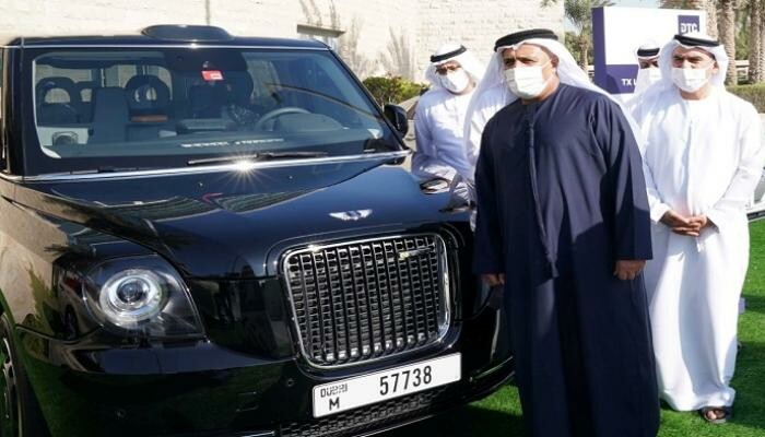 147-230555-london-taxi-shines-streets-dubai-benefits_700x400