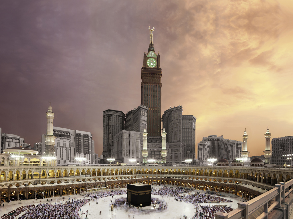 The Clock Tower in Mecca is a globally recognized religious and architectural landmark in Saudi Arabia and the world.