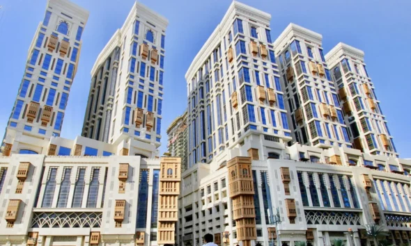 Mecca and Medina will be open to foreign real estate investment, in line with Saudi Arabia. A move that will bolster the country's investment.