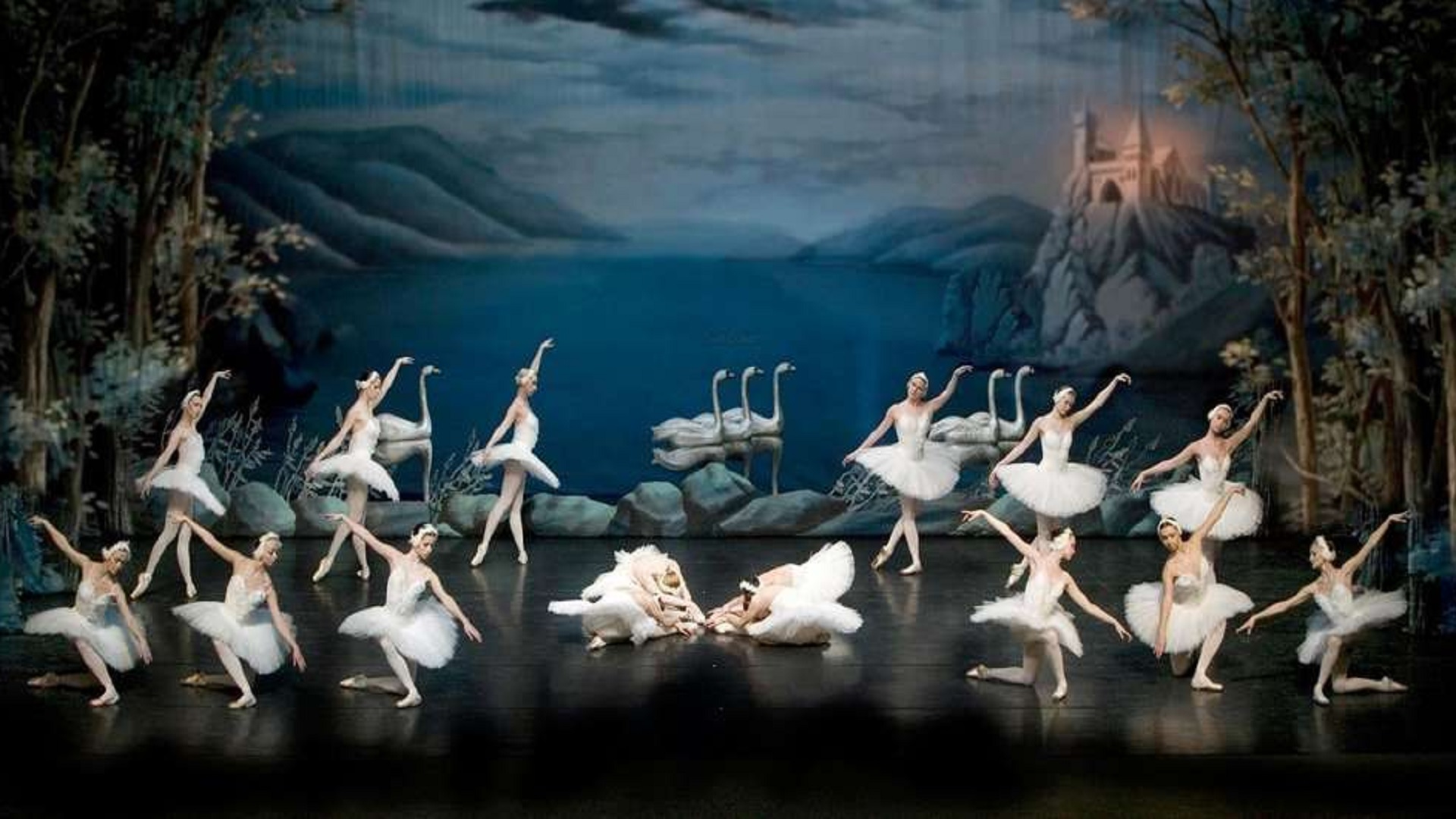 “Swan Lake” is back to enthral the Saudi audience for a second time on the stage of Princess Noura University in Riyadh.