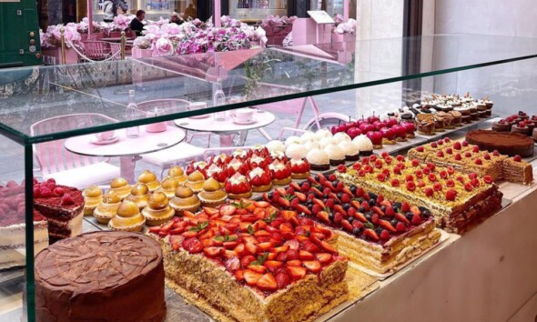 There are a lot of cake stores in Riyadh that provide flavours and designs to fit all preferences and events.